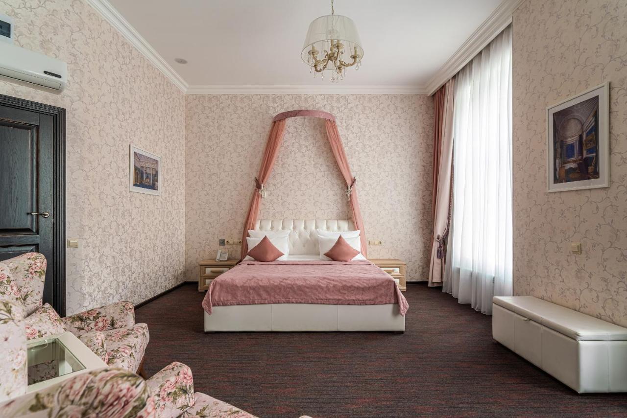 Kravt Sadovaya Hotel San Pietroburgo Esterno foto